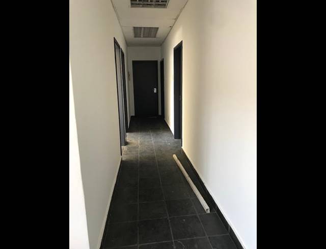 1,200M² WAREHOUSE TO LET IN RIVERHORSE VALLEY